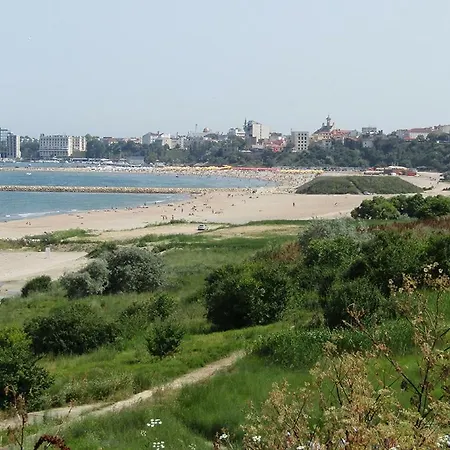 3 Papuci 4* Constanţa