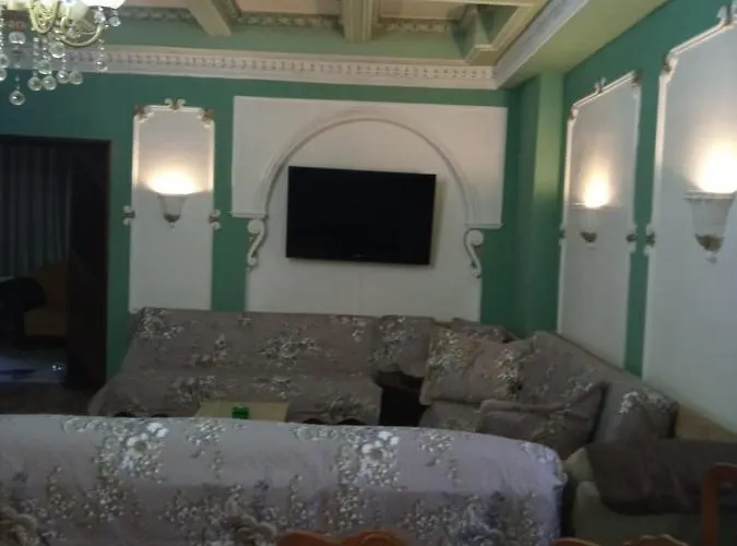 Pensiune 3 Papuci 4*